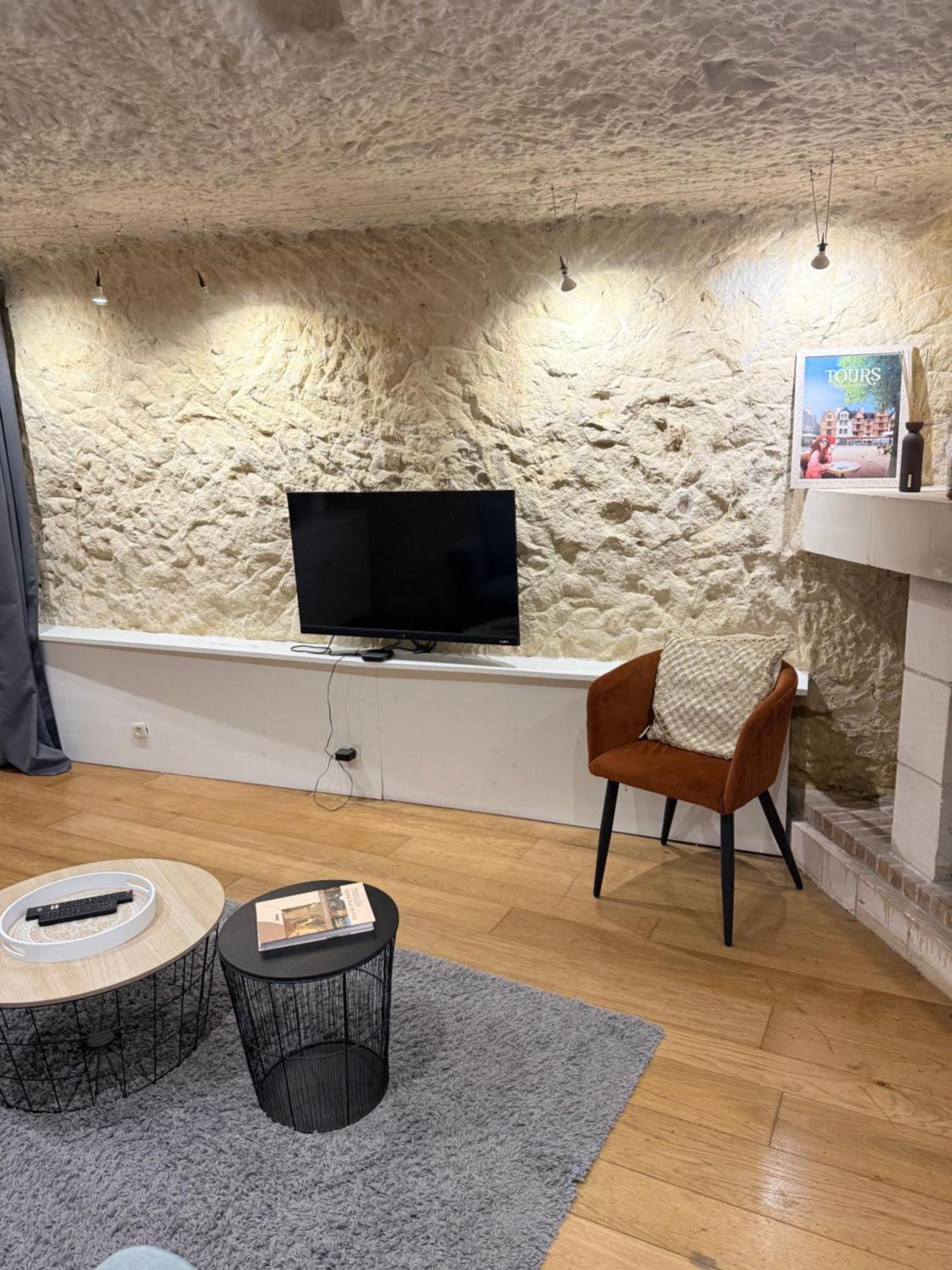 Troglodyte Du Petit Coteau Appartement Vouvray Buitenkant foto